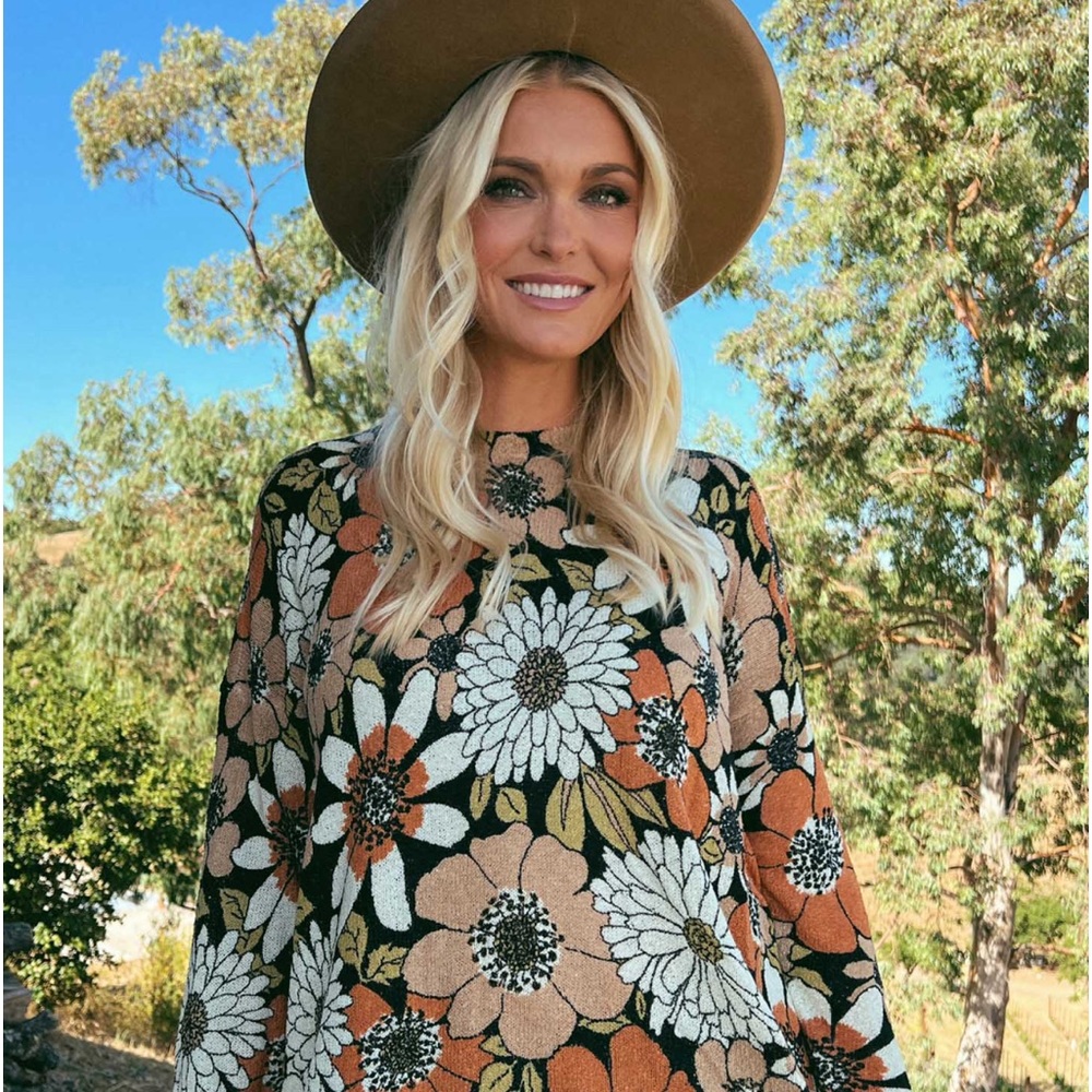 Show Me Your Mumu Bonfire Sweater - XS EUC